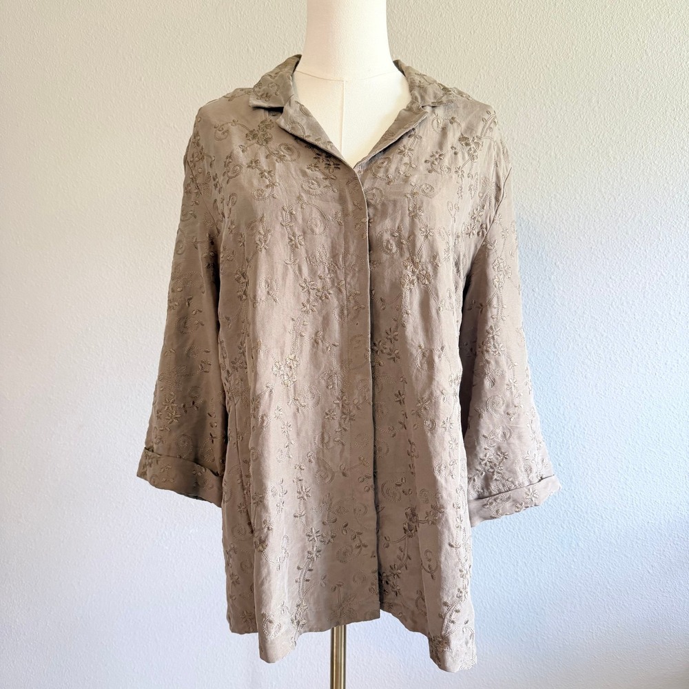 Chicos Design Vintage 100% Silk Embroidered Blouse Taupe Grey Size 2 Large 90s
